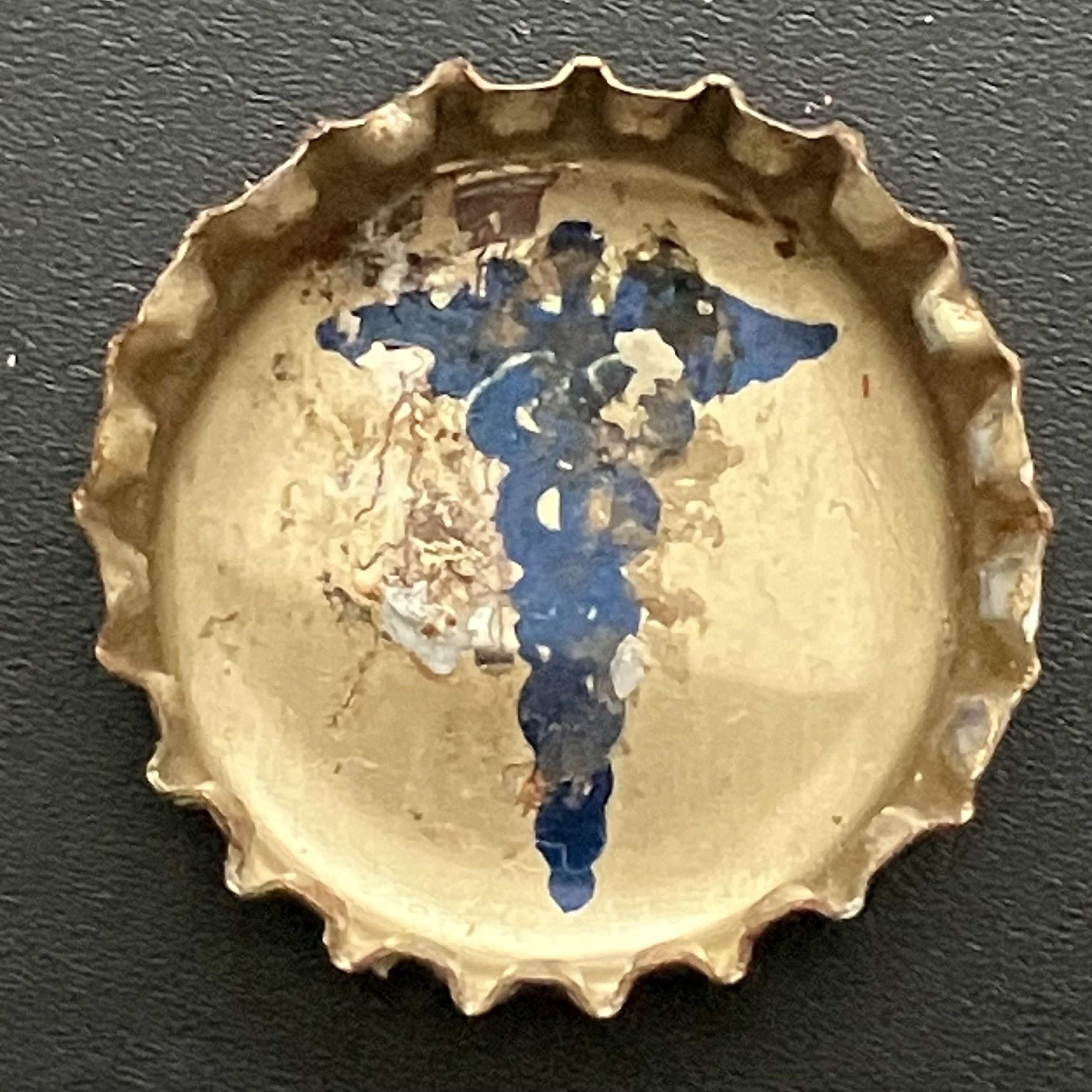 crown-cap liner of US Army insignia for Medical Corps