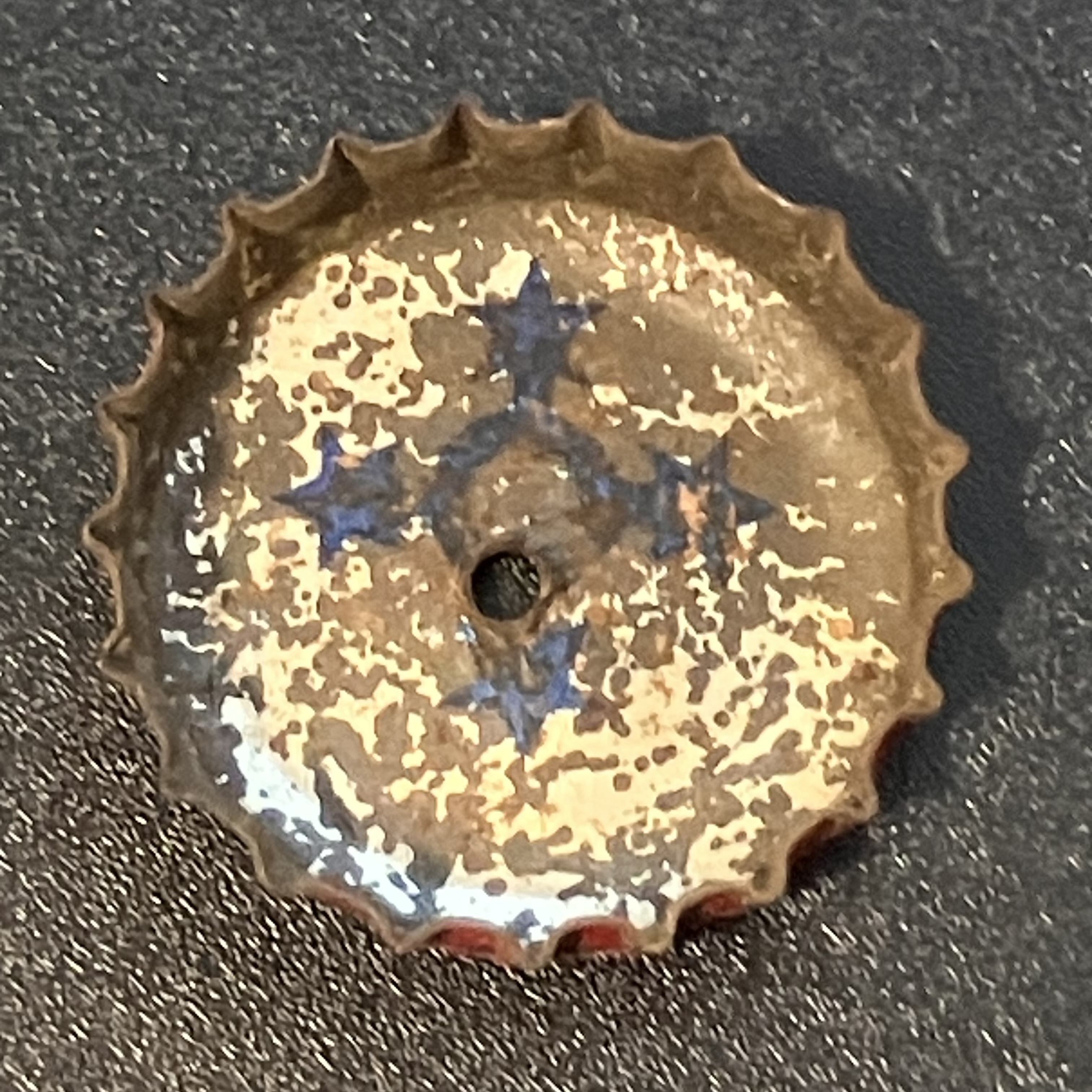 crown-cap liner of unadvertised variant