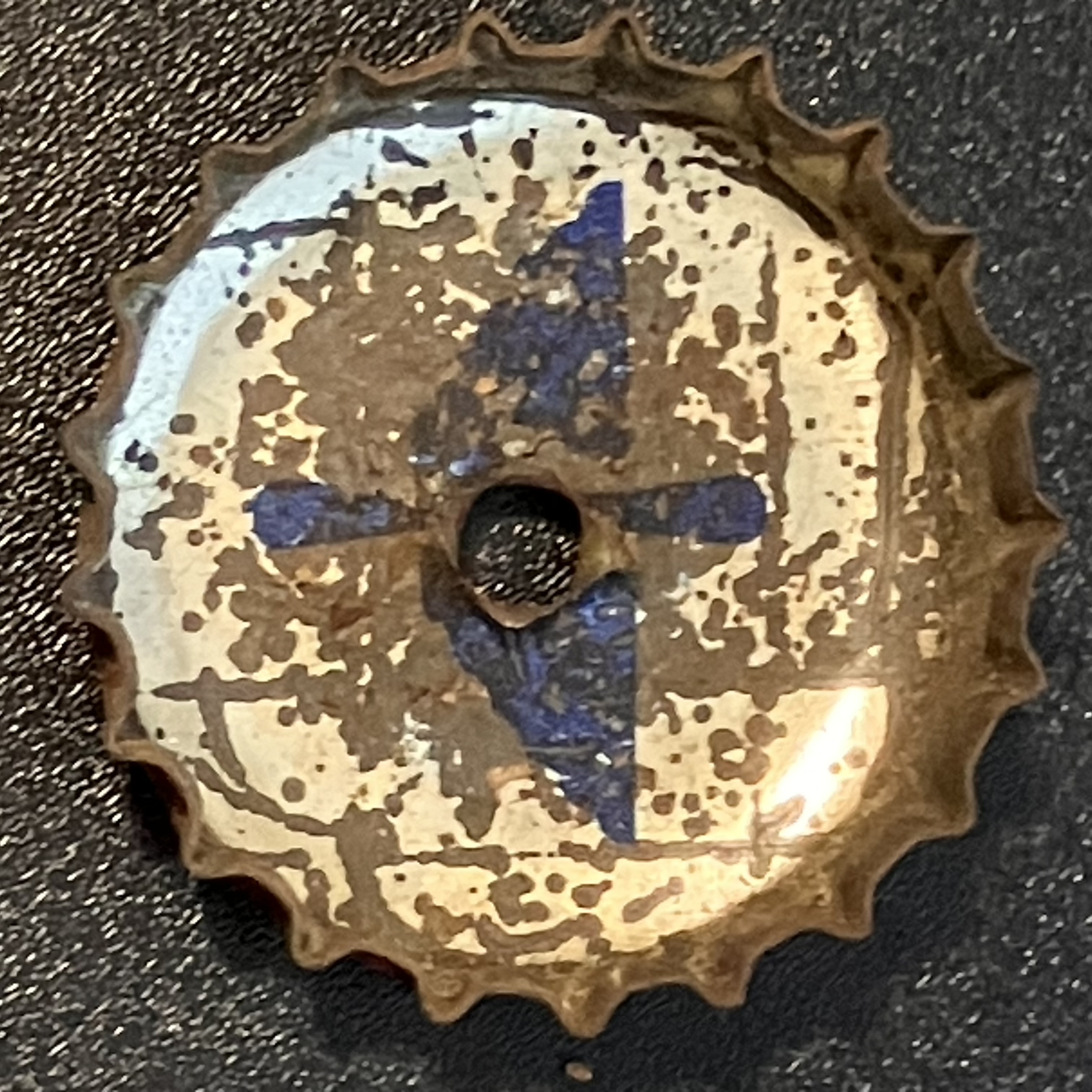 crown-cap liner of unadvertised variant