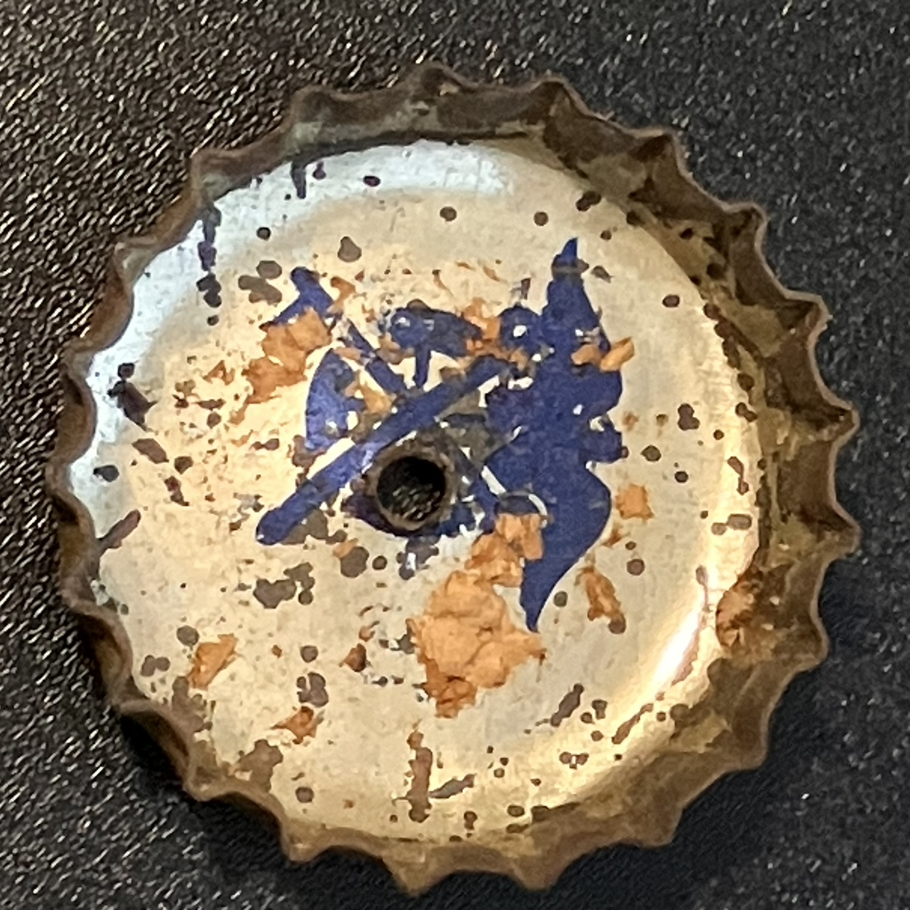 crown-cap liner of unadvertised variant