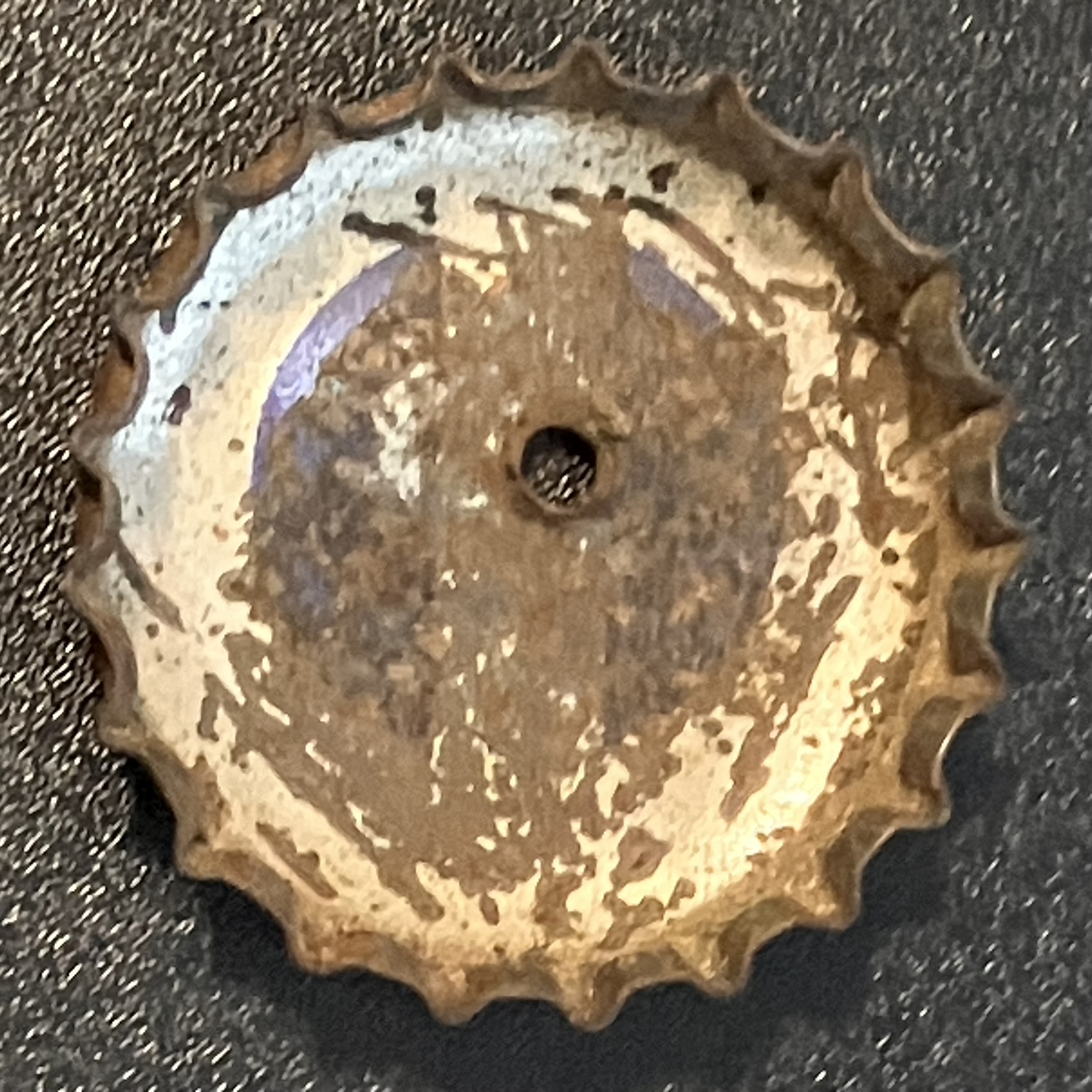 crown-cap liner of unadvertised variant